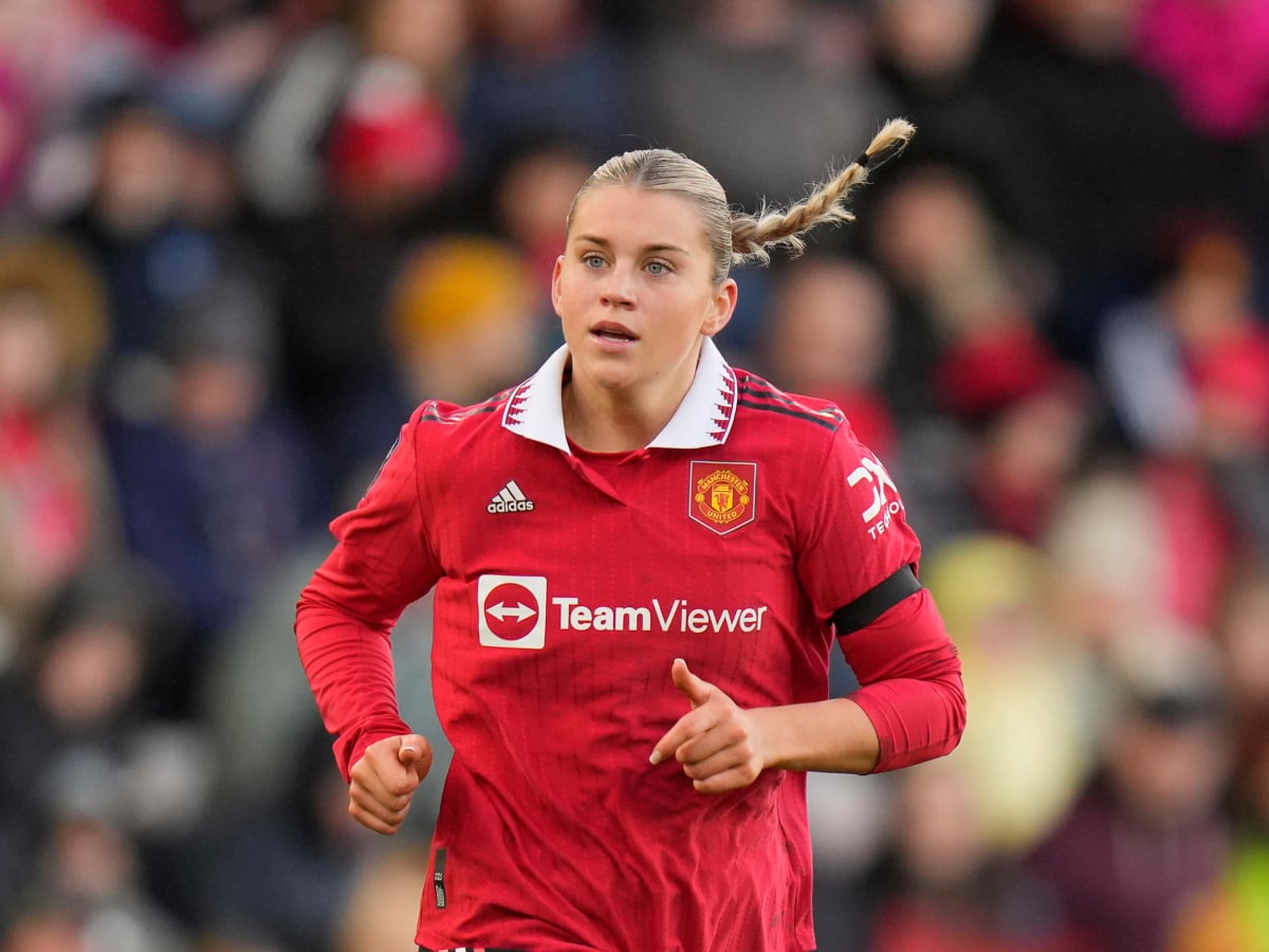 Manchester United reject Arsenal's world-record Alessia Russo bid