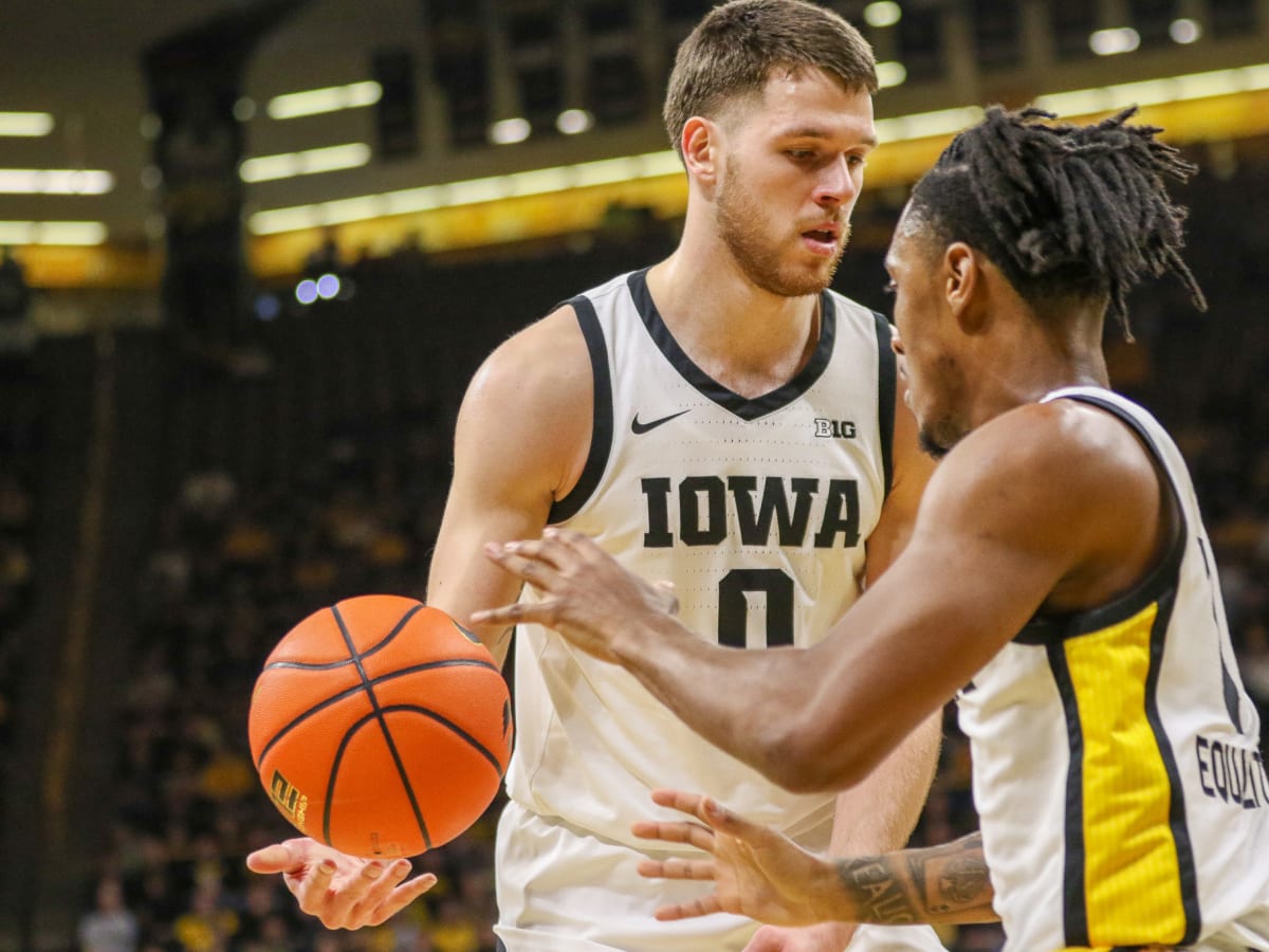 Iowa basketball commit Josh Ogundele's journey from London to Iowa City -  Sports Illustrated Iowa Hawkeyes News, Analysis and More