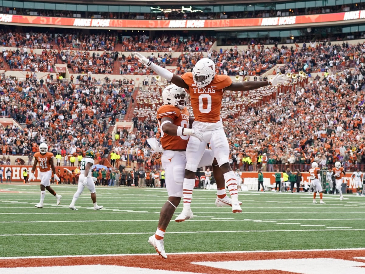 Dallas Cowboys pick Longhorns' DeMarvion Overshown