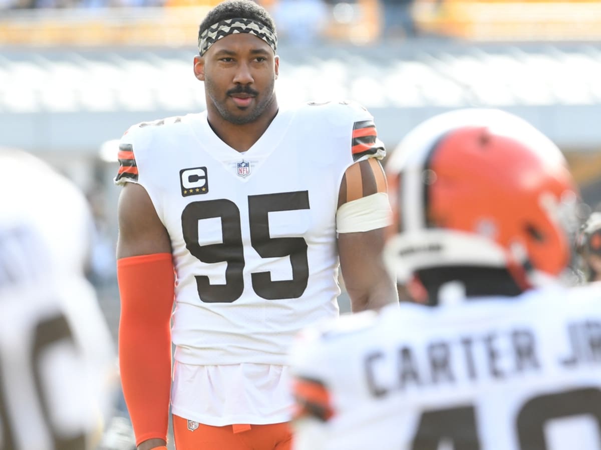 Myles Garrett, Browns' defense devour Titans, 27-3 – News-Herald