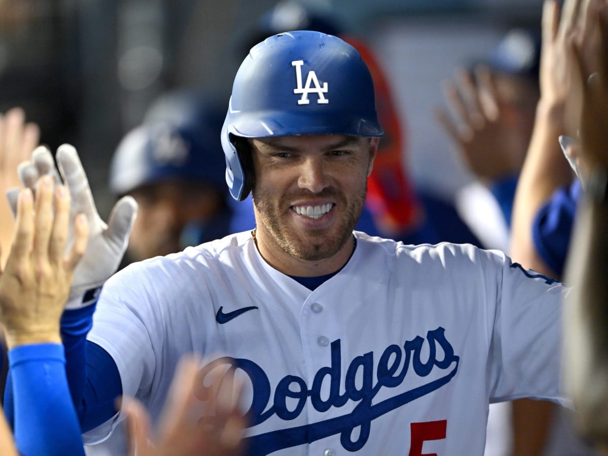 Freddie Freeman crushes two of Dodgers' five homers in 16-3 blowout of  Rangers