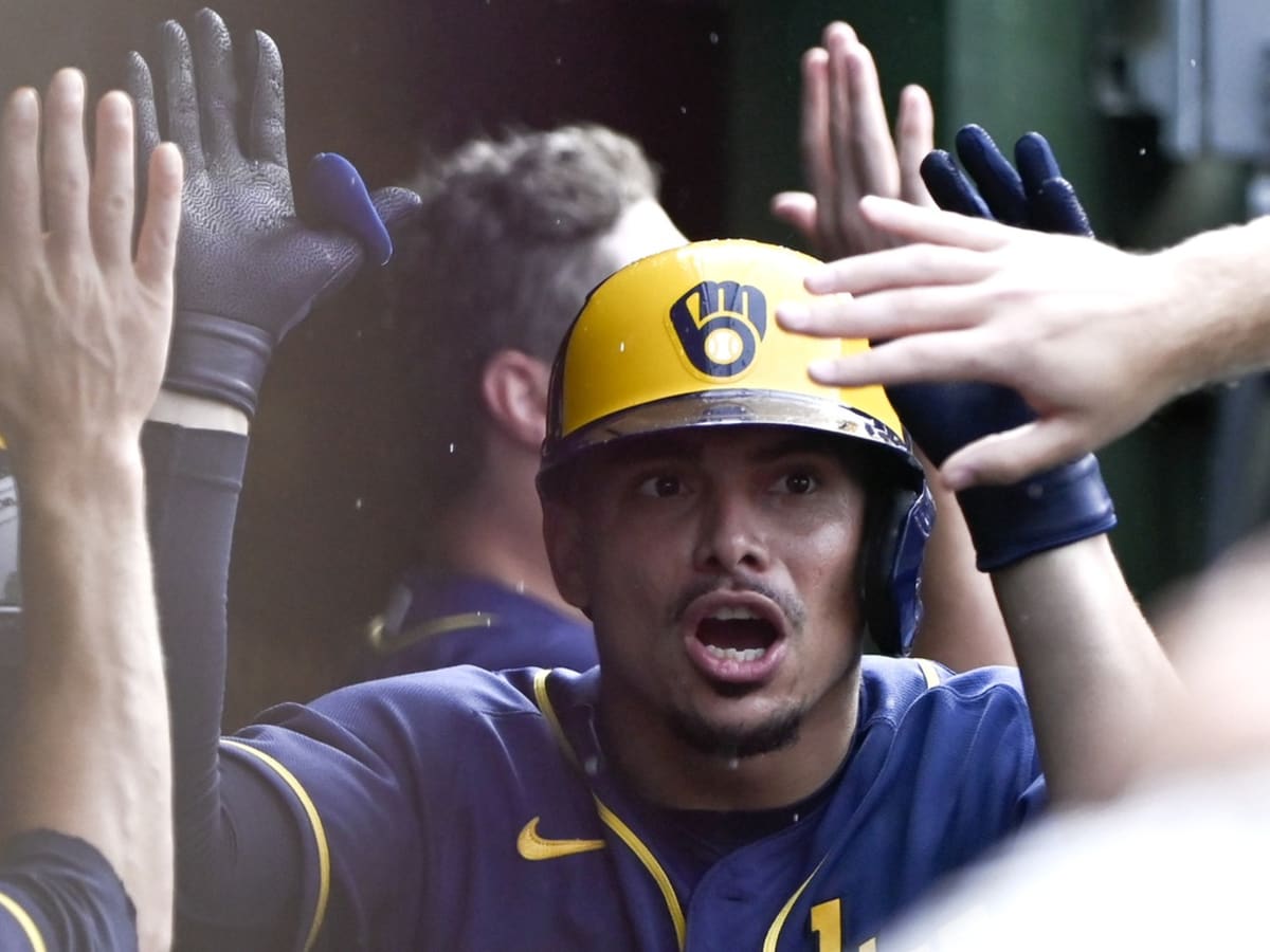 StaTuesday: Milwaukee Brewers 2023 predictions, projections