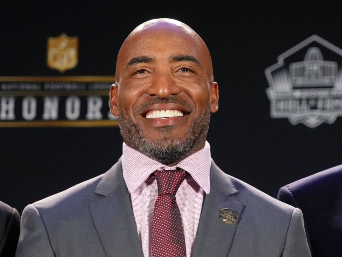 Former Buc Ronde Barber elected to Pro Football Hall of Fame