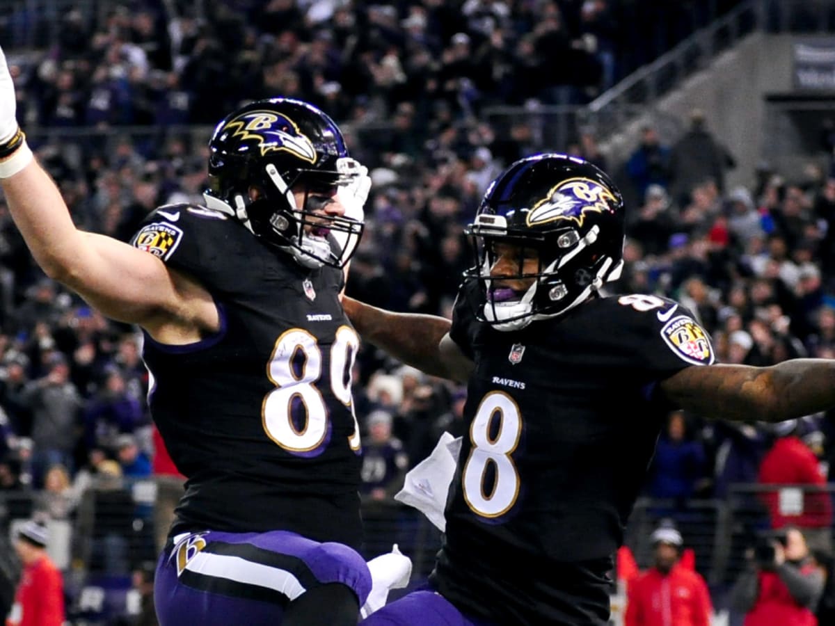 Lamar Jackson and his number one target Mark Andrews  Baltimore ravens  football, Baltimore ravens logo, Ravens football