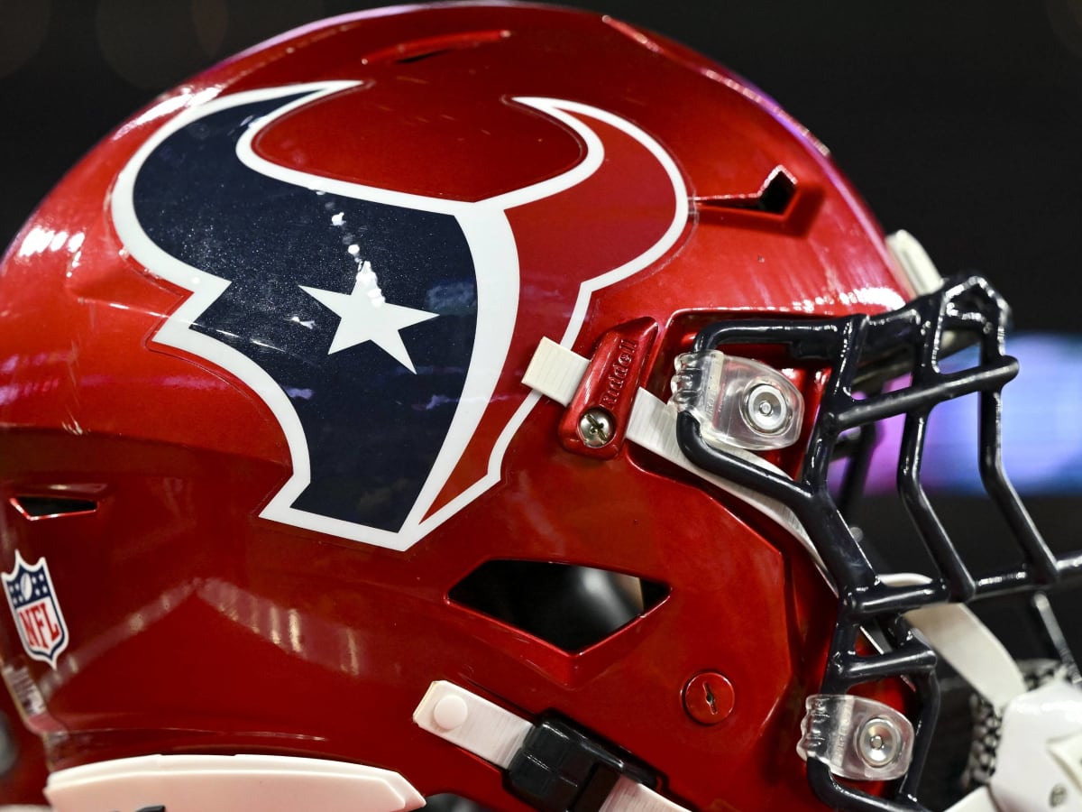 Texans to Hire 49ers' Bobby Slowik as Offensive Coordinator, per