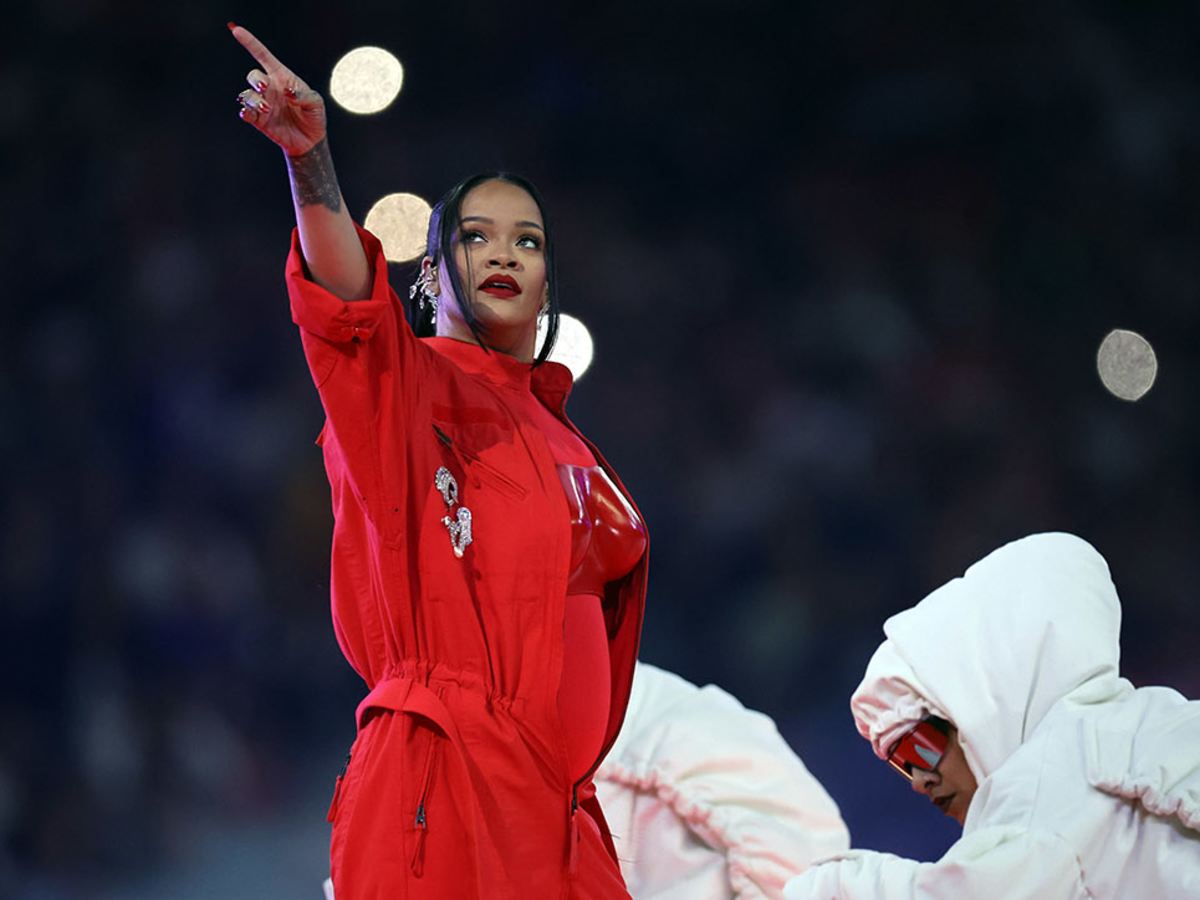 Super Bowl Halftime Show Total Songs Hits Over, Rihanna