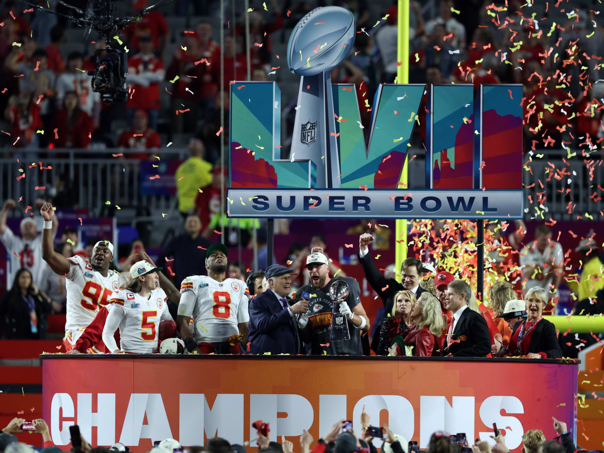 CHIEFS SUPER BOWL 54 CHAMPIONS! TROPHY PRESENTATION SUPER BOWL 54