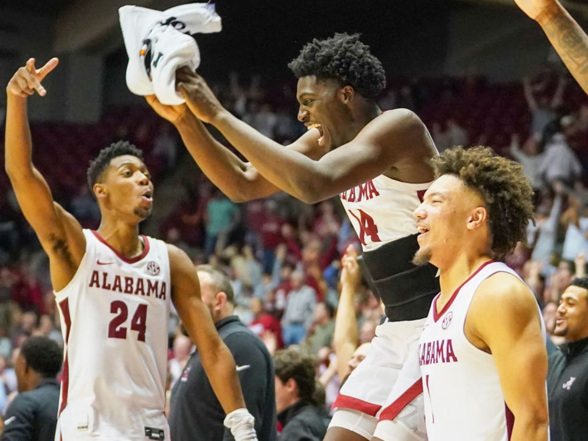 The 25 best teams in men's college basketball in the past 25 years