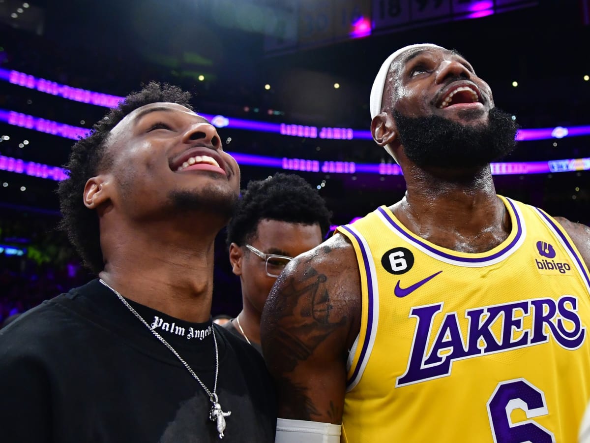 Bronny James joins USC teammates for preseason fan event