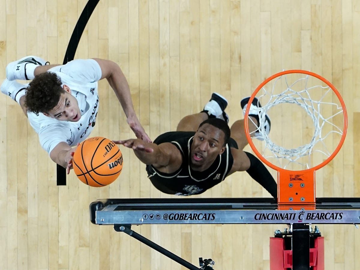 UC Bearcats basketball player David DeJulius donating proceeds