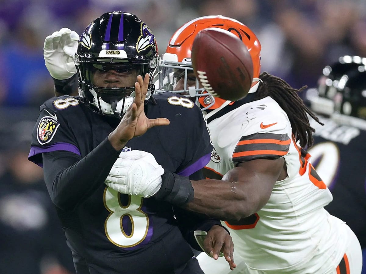 Lamar Jackson Has A Clear Offseason Plan  Get Better in Every Facet -  Sports Illustrated Baltimore Ravens News, Analysis and More