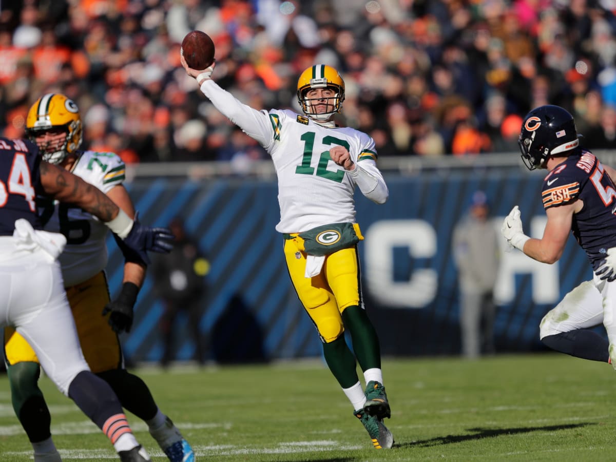 Aaron Rodgers will undertake four-day 'darkness retreat' to consider NFL  career