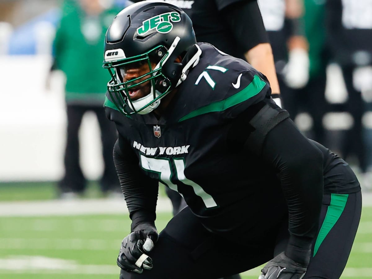 New York Jets OL Duane Brown to play in 2023