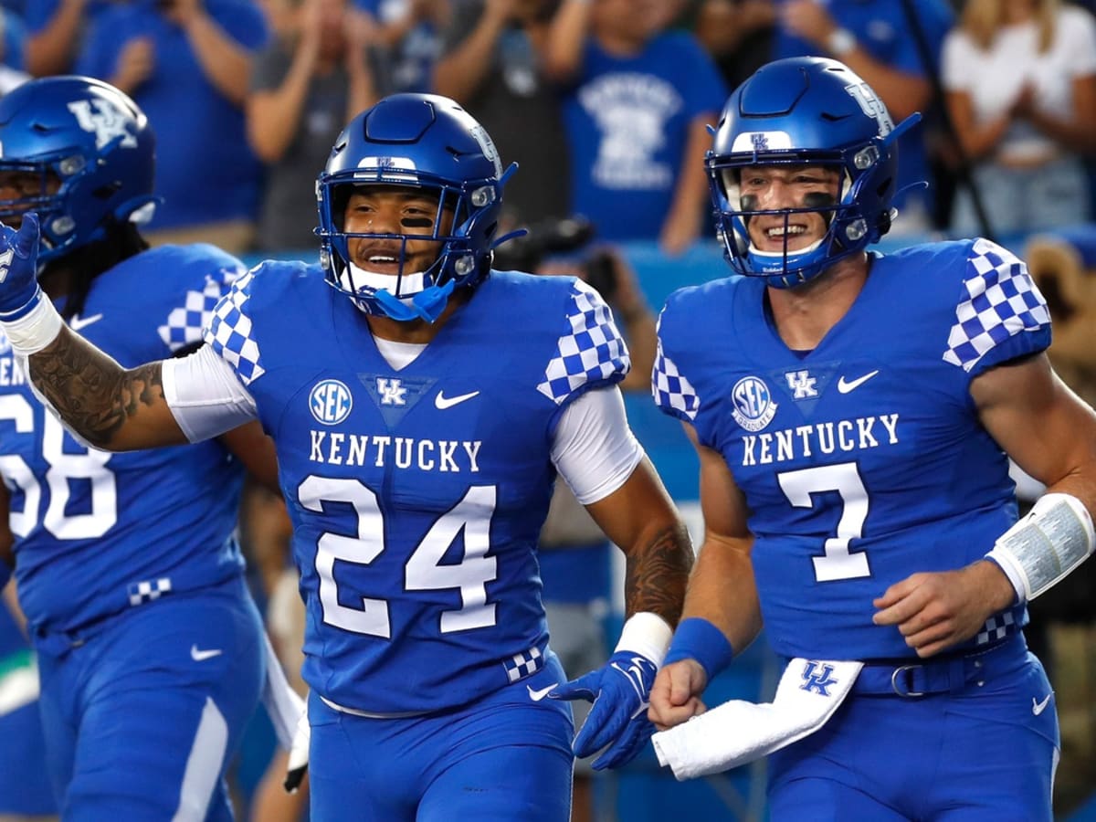 Carrington Valentine Reflects on Football Journey Ahead of NFL Draft -  Sports Illustrated Kentucky Wildcats News, Analysis and More