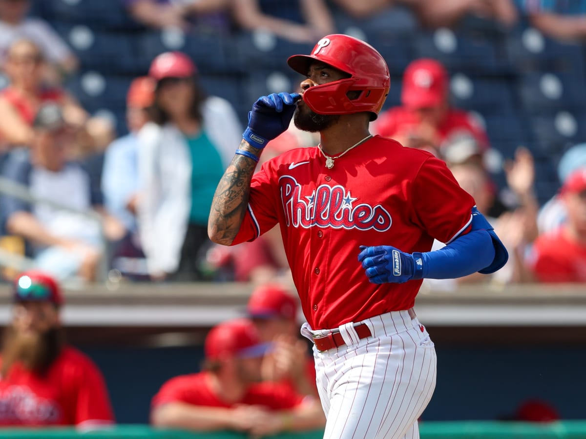 Why does Edmundo Sosa feel at home with the Phillies?