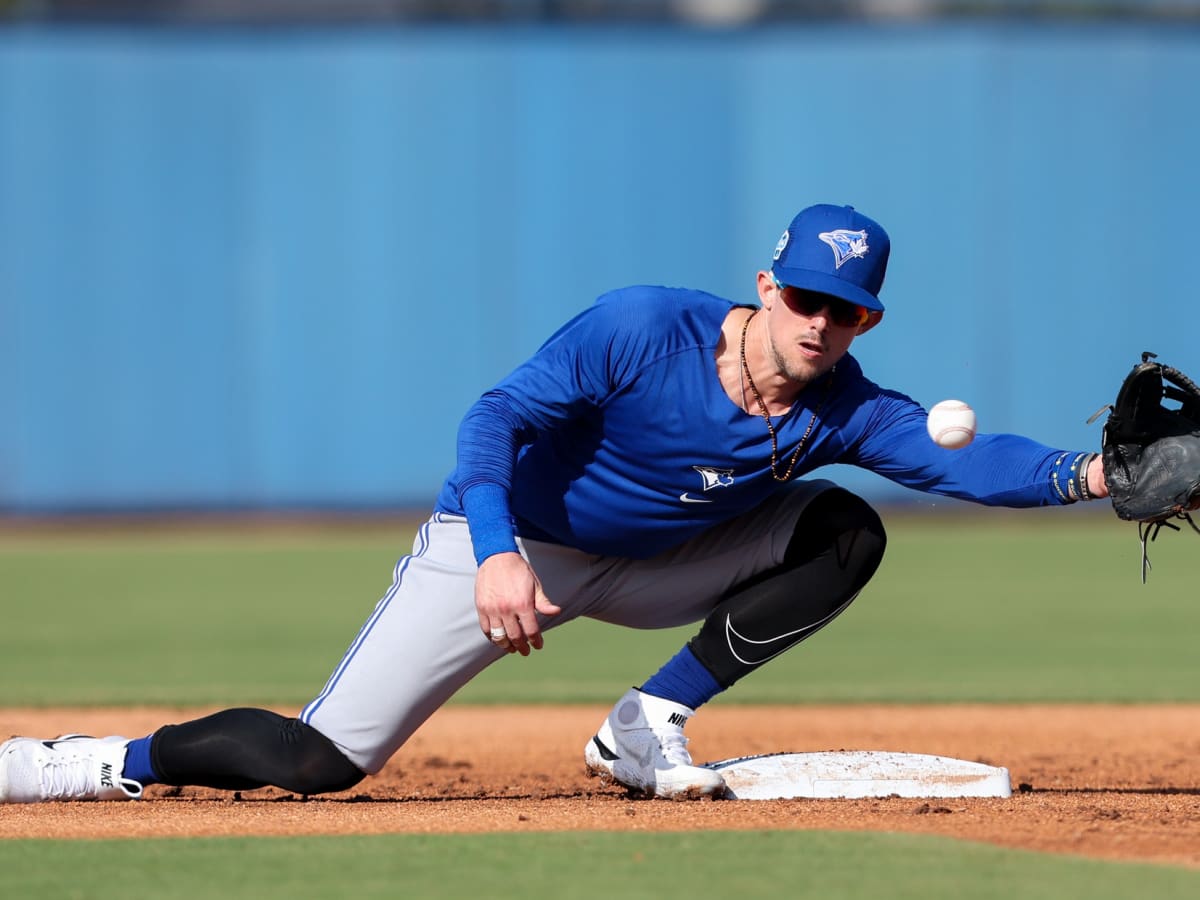 St. Petersburg, FL. USA; Toronto Blue Jays second baseman Santiago Espinal  (5) catches a pop fly to the infield for the out during a major league bas  Stock Photo - Alamy