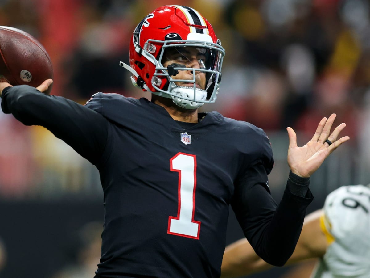 NFL decision-makers cast their votes for the best quarterbacks by the end  of 2022 - Sports Illustrated