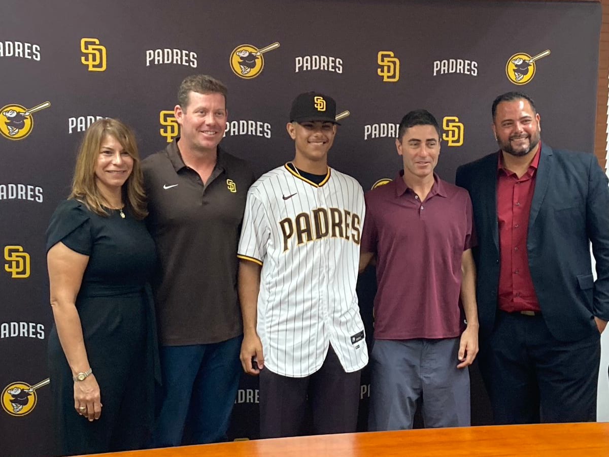 Padres Promote 16-Year-Old Catcher Ethan Salas to Single-A
