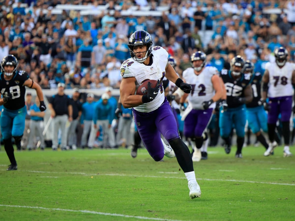 Former Ravens tight end Josh Oliver agrees to 3-year deal with the