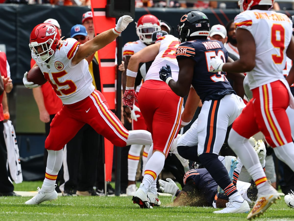 Michael Burton photos: Chiefs fullback playing in 2023 Super Bowl