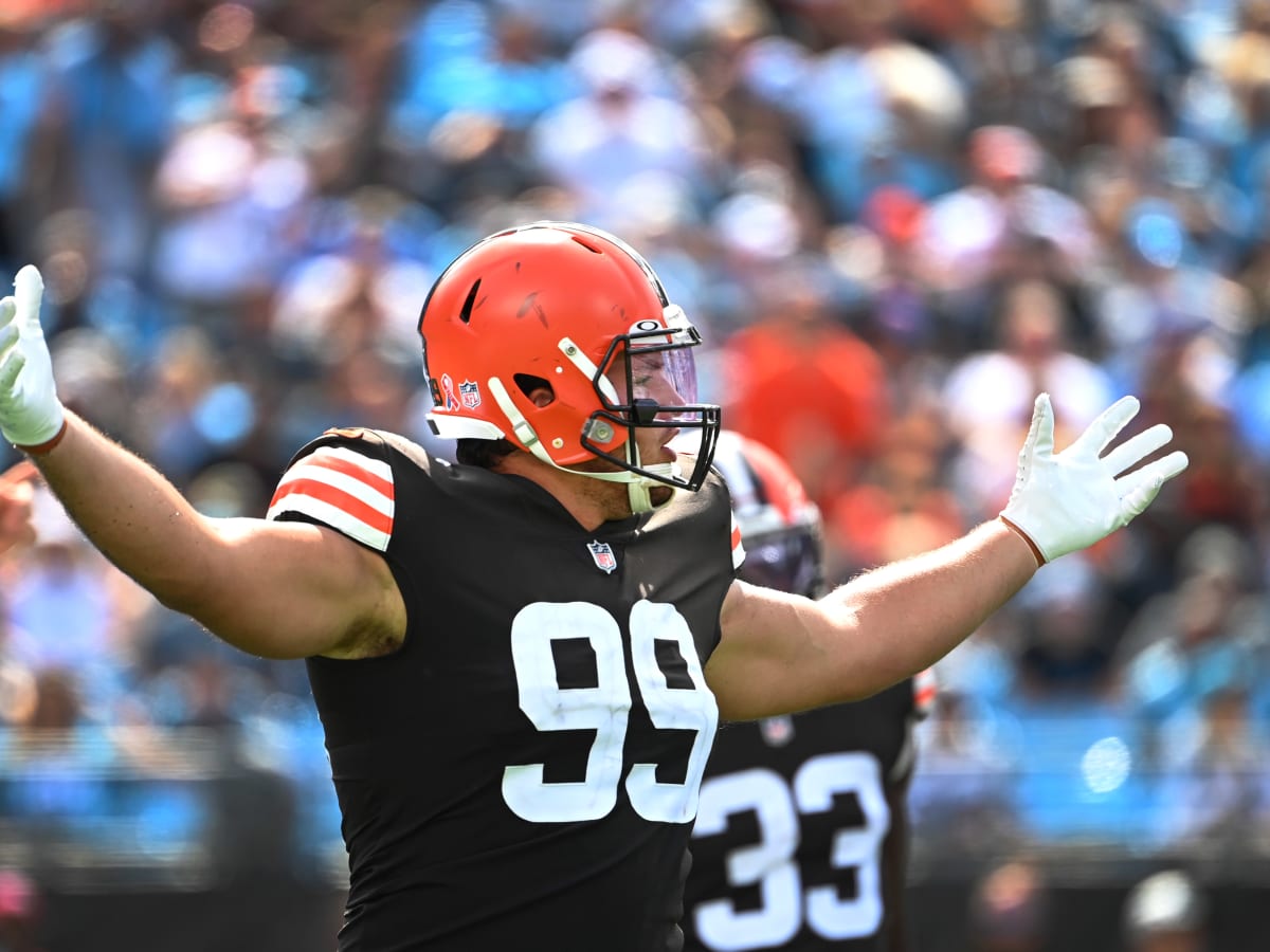 Cleveland Browns - Taven Bryan makes it official!