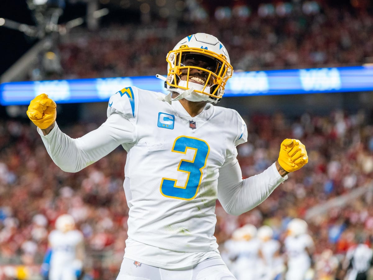 Should Chargers Fans Start Worrying About Derwin James' Contract? - LAFB  Network