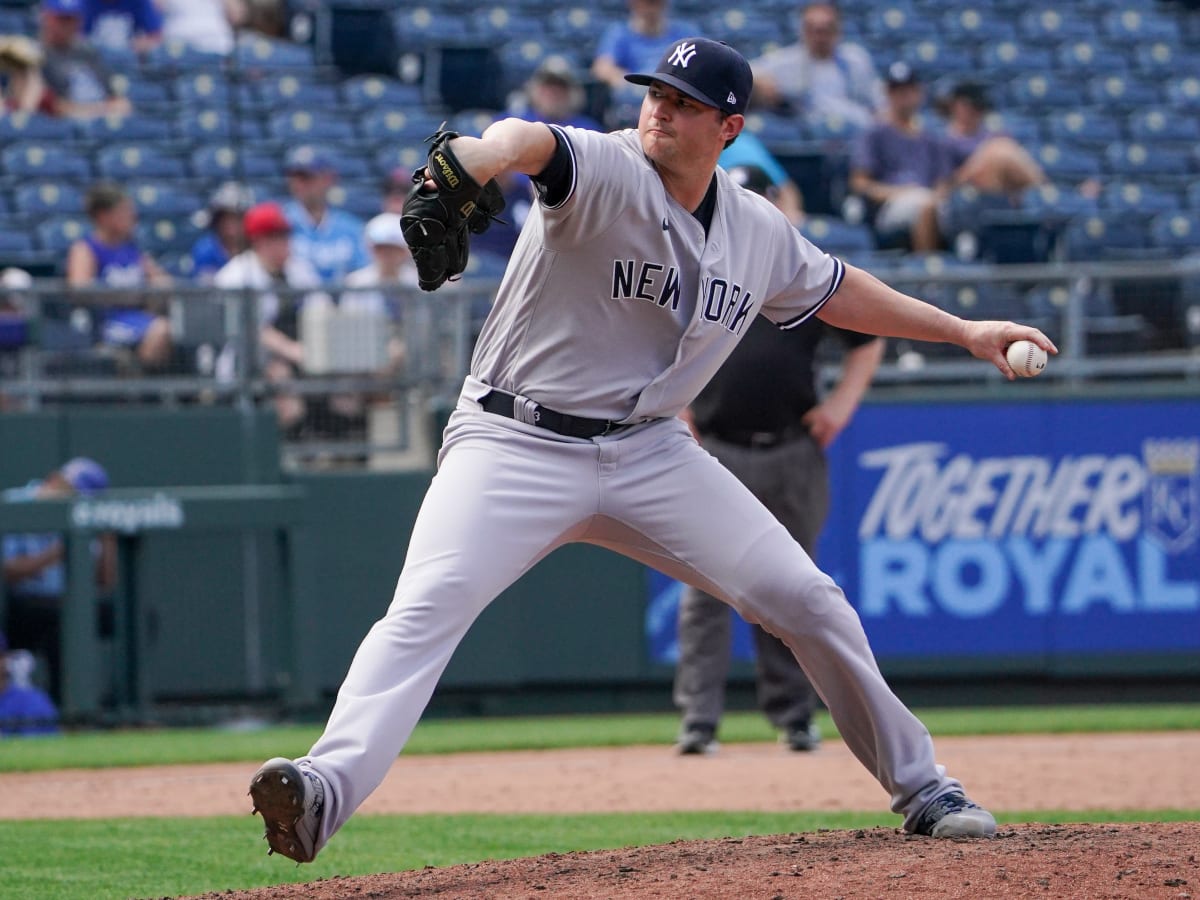 Ex-Yankees reliever lights up radar gun  and his new team is