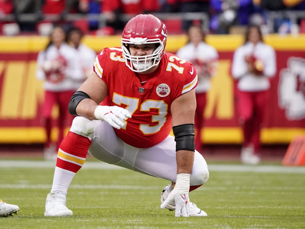 KC Chiefs Re-Sign Nick Allegretti, Bolster Offensive Line Depth - Sports  Illustrated Kansas City Chiefs News, Analysis and More