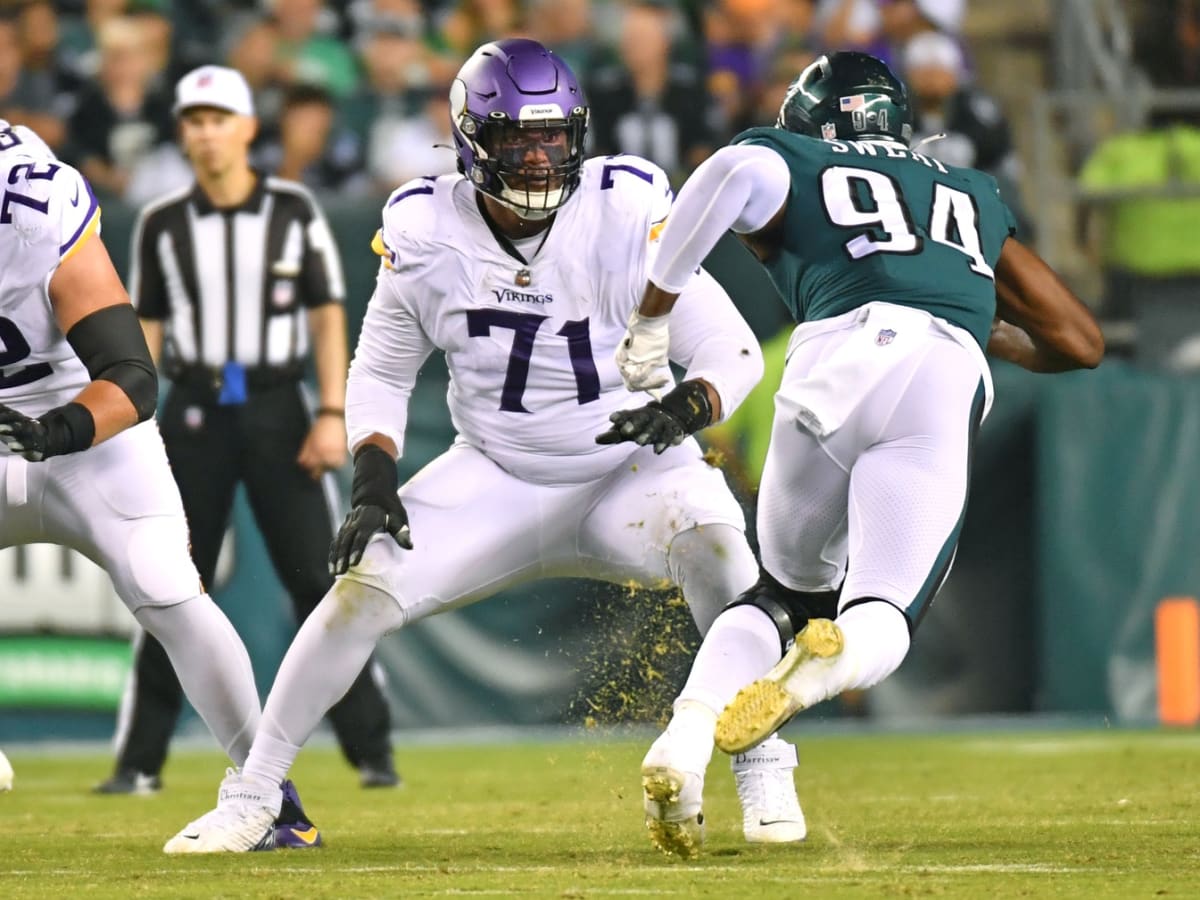 With Easton out, what is next for the Vikings' offensive line?