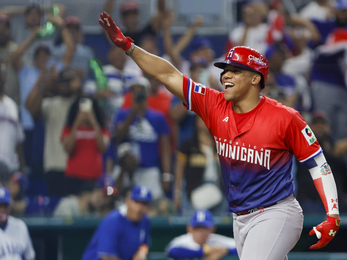 Juan Soto absolutely obliterates a baseball in the WBC : r/Padres