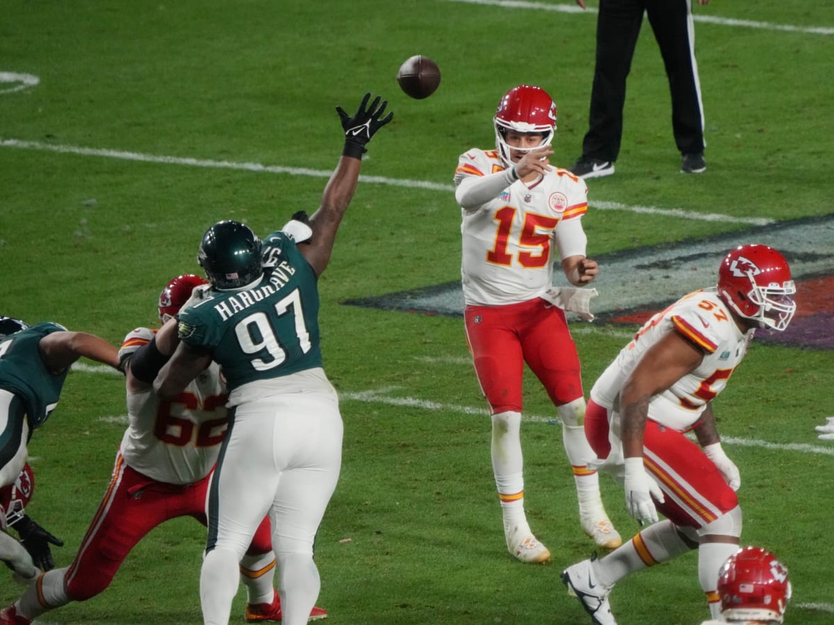 Jordan Hicks Returns to Philadelphia the Same Way He Left, As a Playmaking  LB - Sports Illustrated Philadelphia Eagles News, Analysis and More