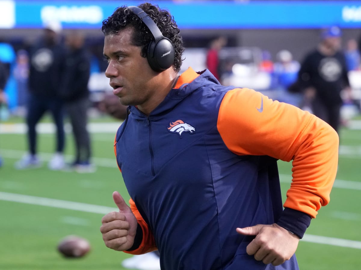 Denver Broncos QB Russell Wilson's Personal Coach Jake Heaps Could