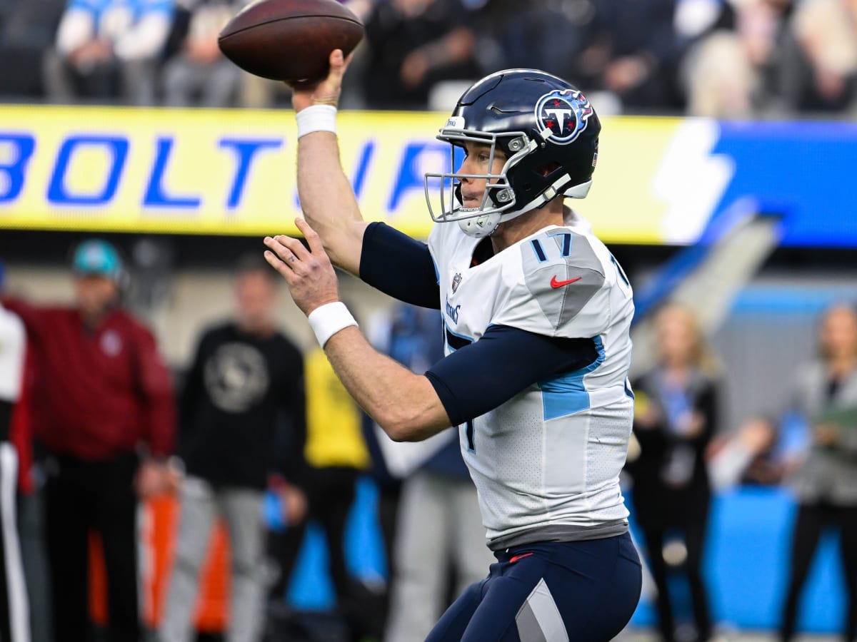 Tennessee Titans, Nashville Begin Serious Talks on Lease Extension - Sports  Illustrated Tennessee Titans News, Analysis and More