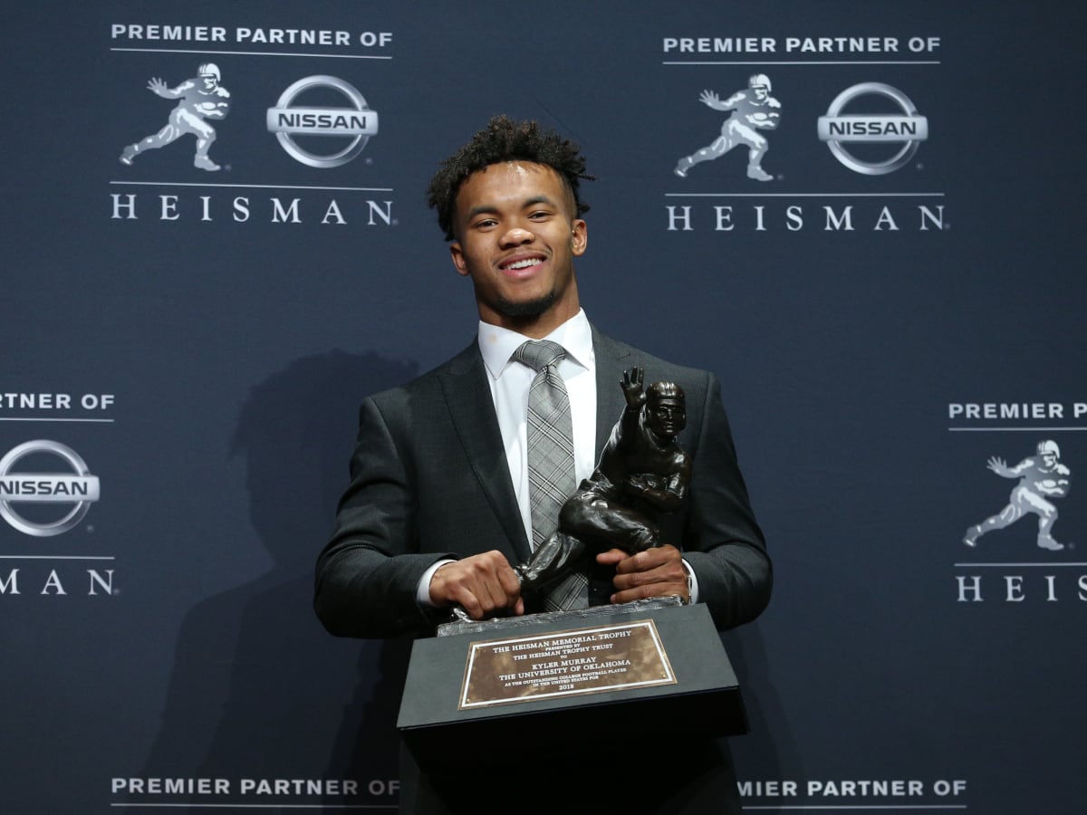 Kyler Murray Pregame Statue Ceremony - University of Oklahoma