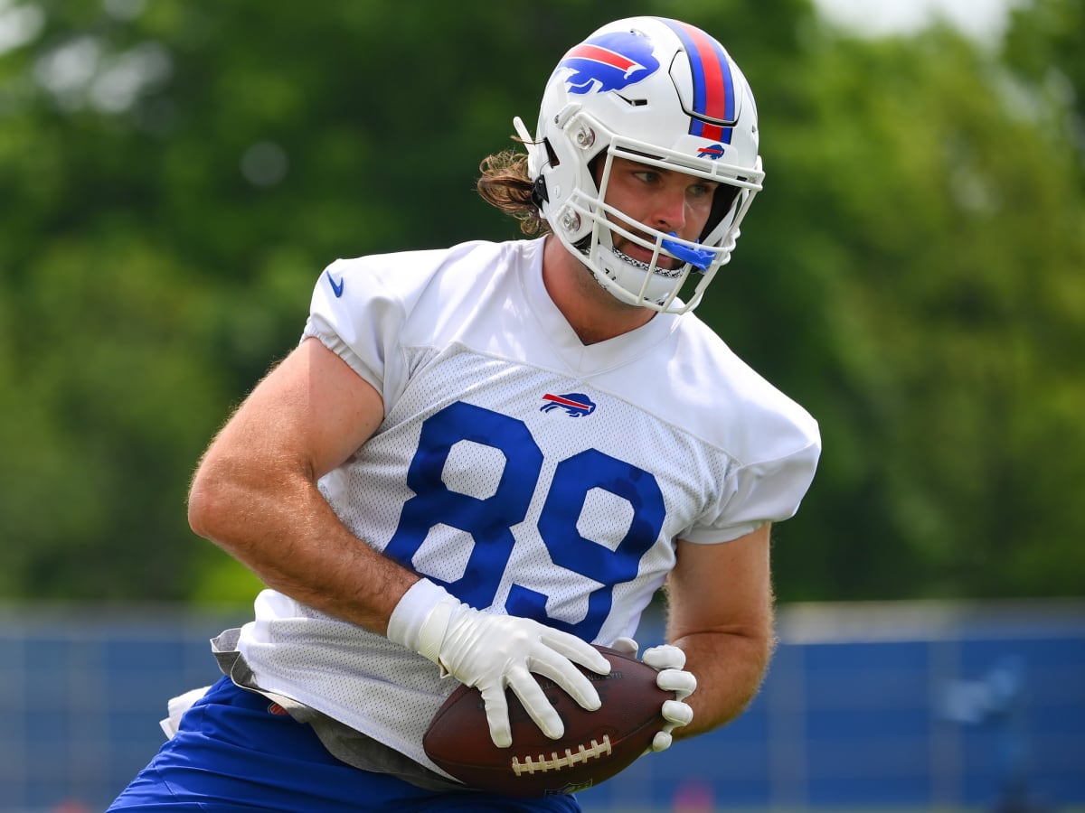 Rookie Tommy Sweeney taking advantage of starter's reps at tight end