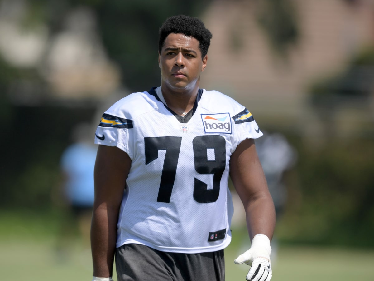 Chargers News: OT Trey Pipkins 2023 player profile - Bolts From