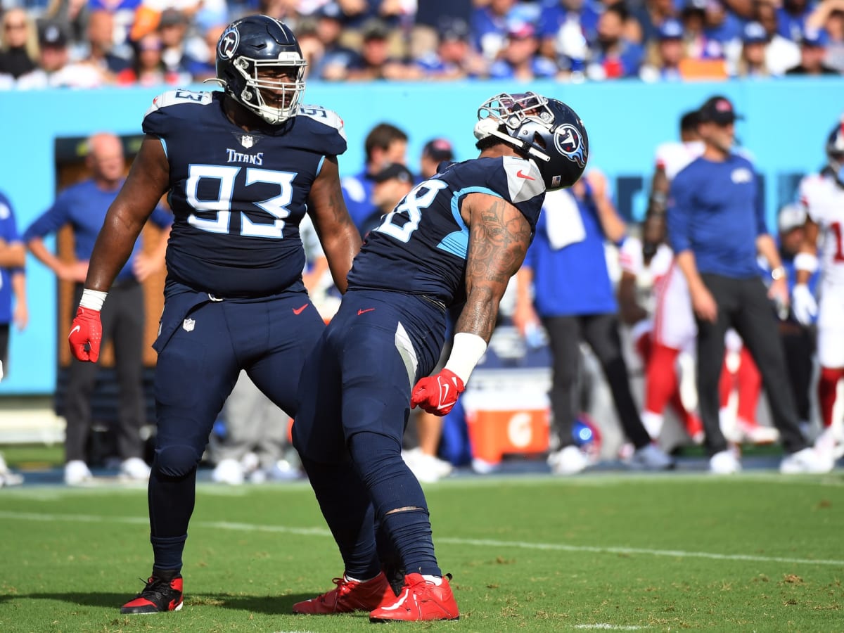 Tennessee Titans Sign Linebacker Azeez Al-Shaair According to Report -  Sports Illustrated Tennessee Titans News, Analysis and More