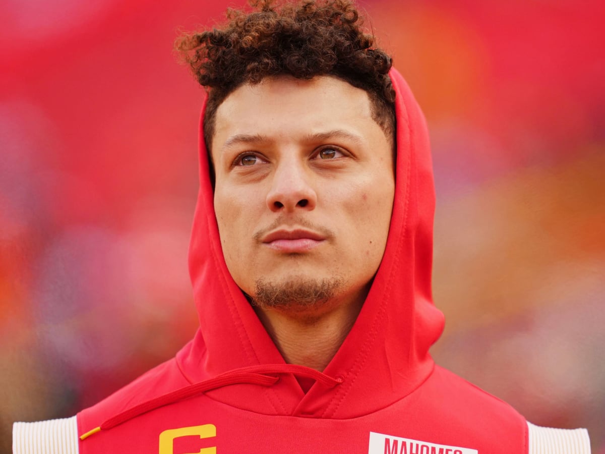 Chiefs' Patrick Mahomes Tweets Disapproval of NFL Allowing Teams