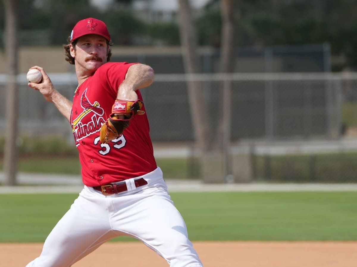 Wainwright, Mikolas to start first two Cardinals spring training games