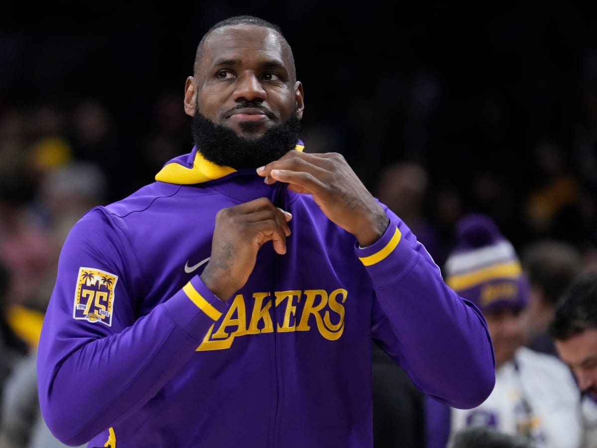 LeBron James Lakers jersey in high demand, but fans can't get it yet