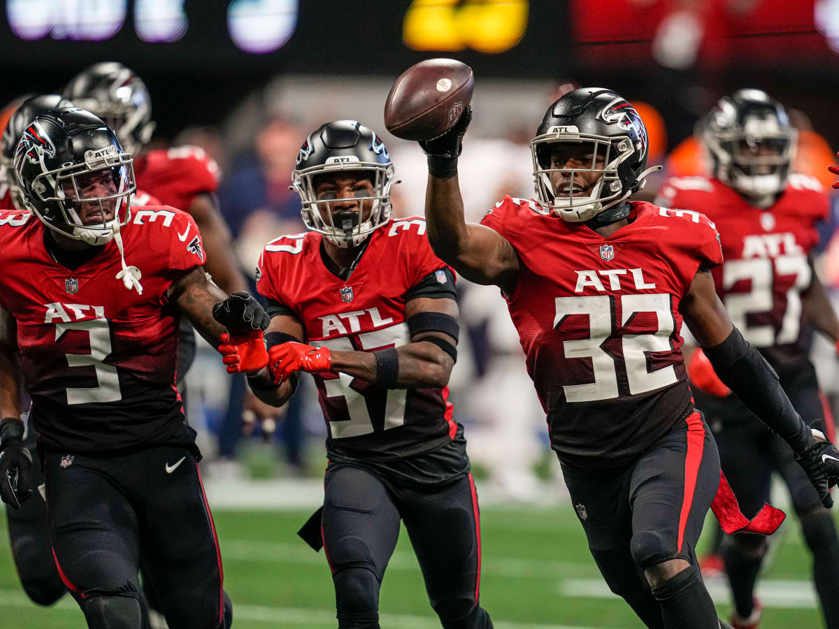 Atlanta Falcons' Jessie Bates III Reveals Number Change - Sports  Illustrated Atlanta Falcons News, Analysis and More