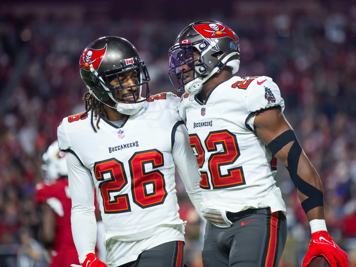 Tampa Bay Buccaneers safety Keanu Neal (22) warms up before an NFL