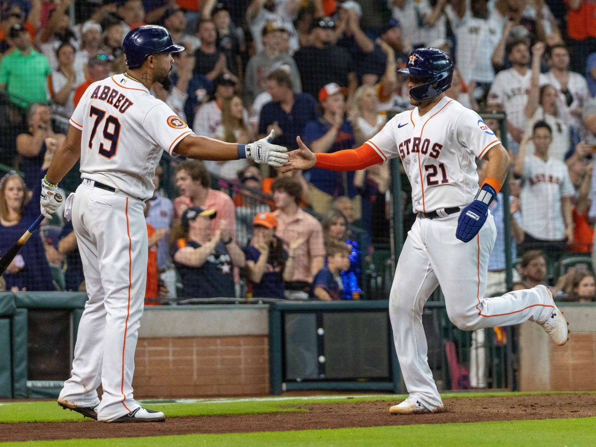 Kyle Tucker, Yordan Alvarez lead Astros over White Sox 6-4