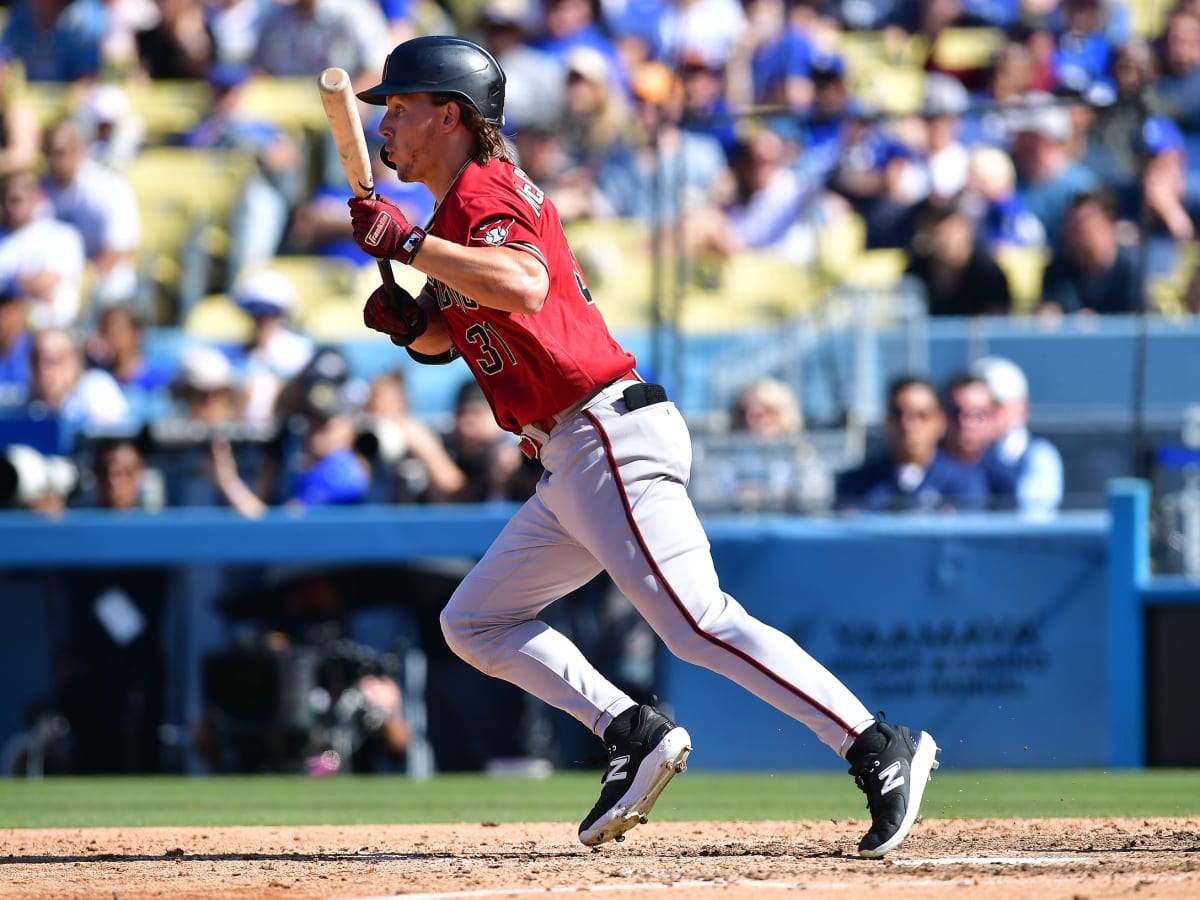 Padres use late heroics to down Diamondbacks