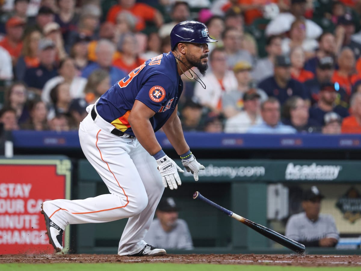 Struggling Houston Astros Star Jose Abreu Returns to Face Former Team -  Sports Illustrated Inside The Astros