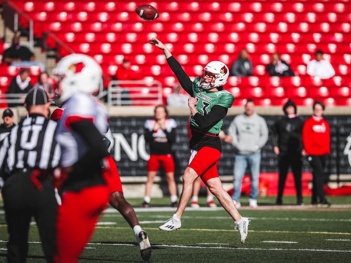 Football - University of Louisville Athletics