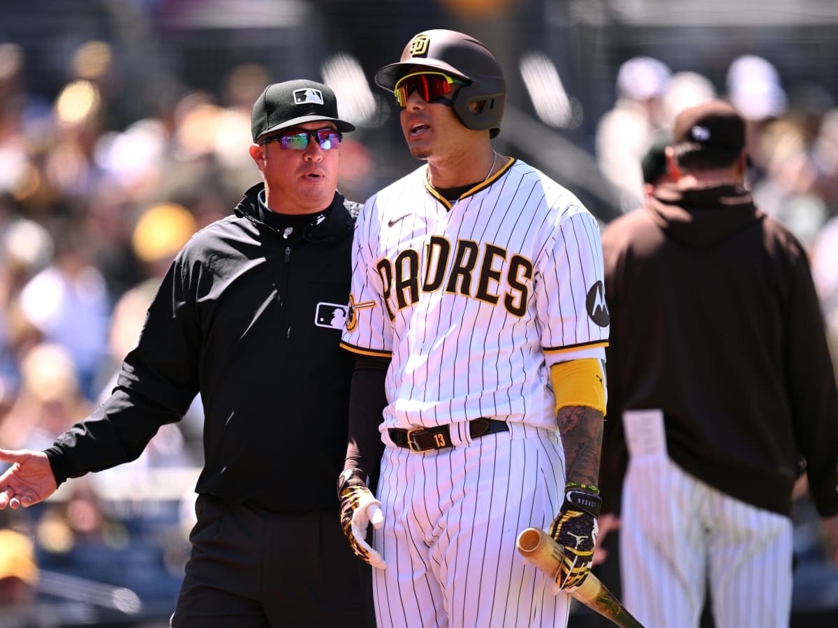 Manny Machado crushes first home run with Padres