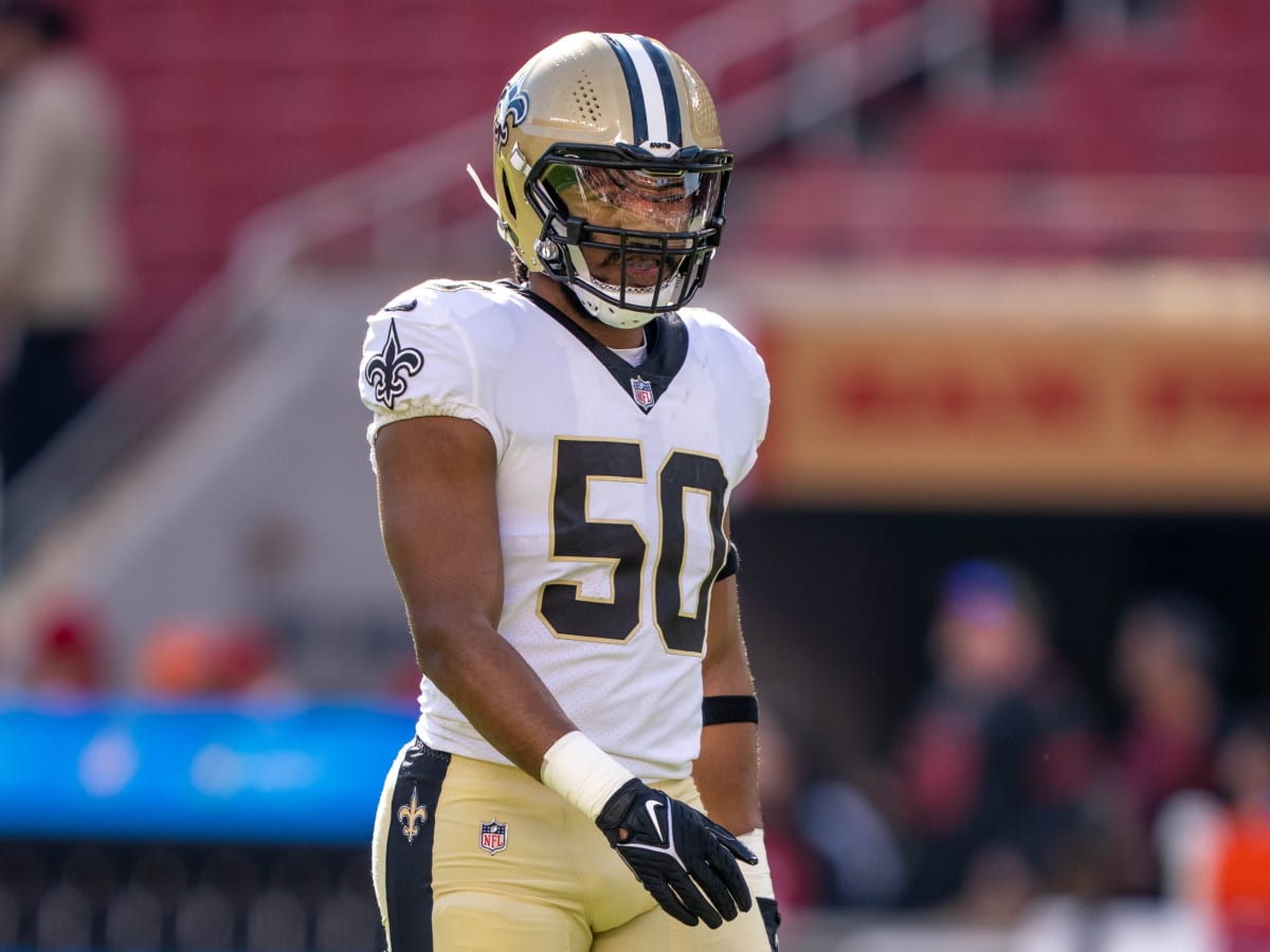 Andrew Dowell re-signs with Saints as linebacker, specialist