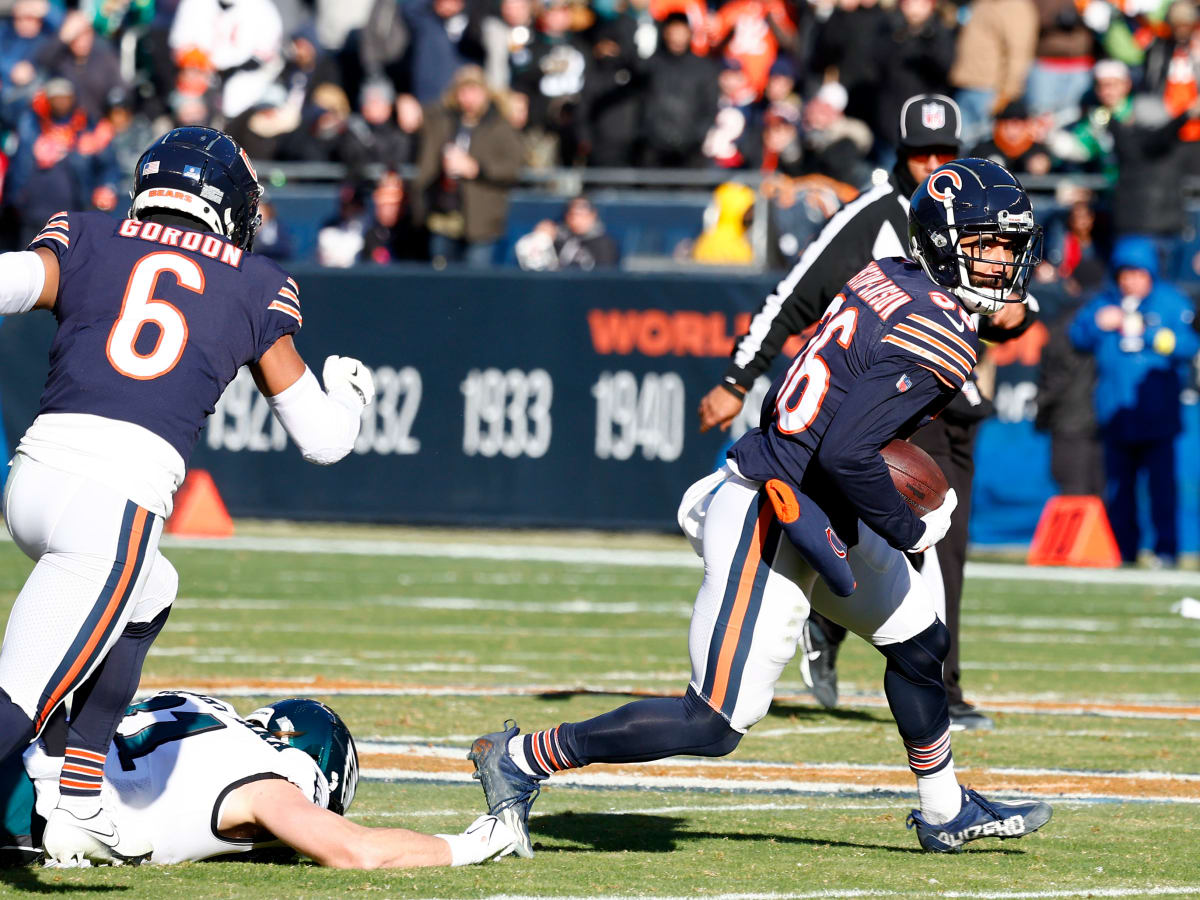 He's clutch, man': Bears safety DeAndre Houston-Carson taking advantage of  his reps on defense - The Athletic