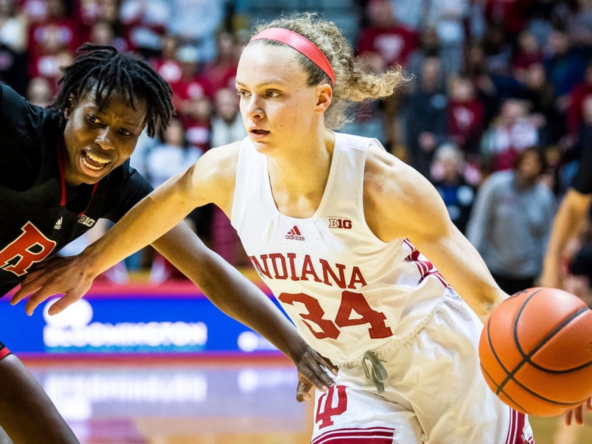 Indiana women's basketball: Grace Berger to attend 2023 WNBA Draft - The  Crimson Quarry